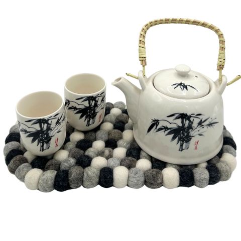 Oval Felt Ball Centre Mat | Multi Grey