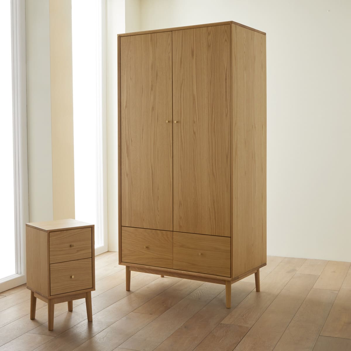 Wright Narrow Oak Bedside Table