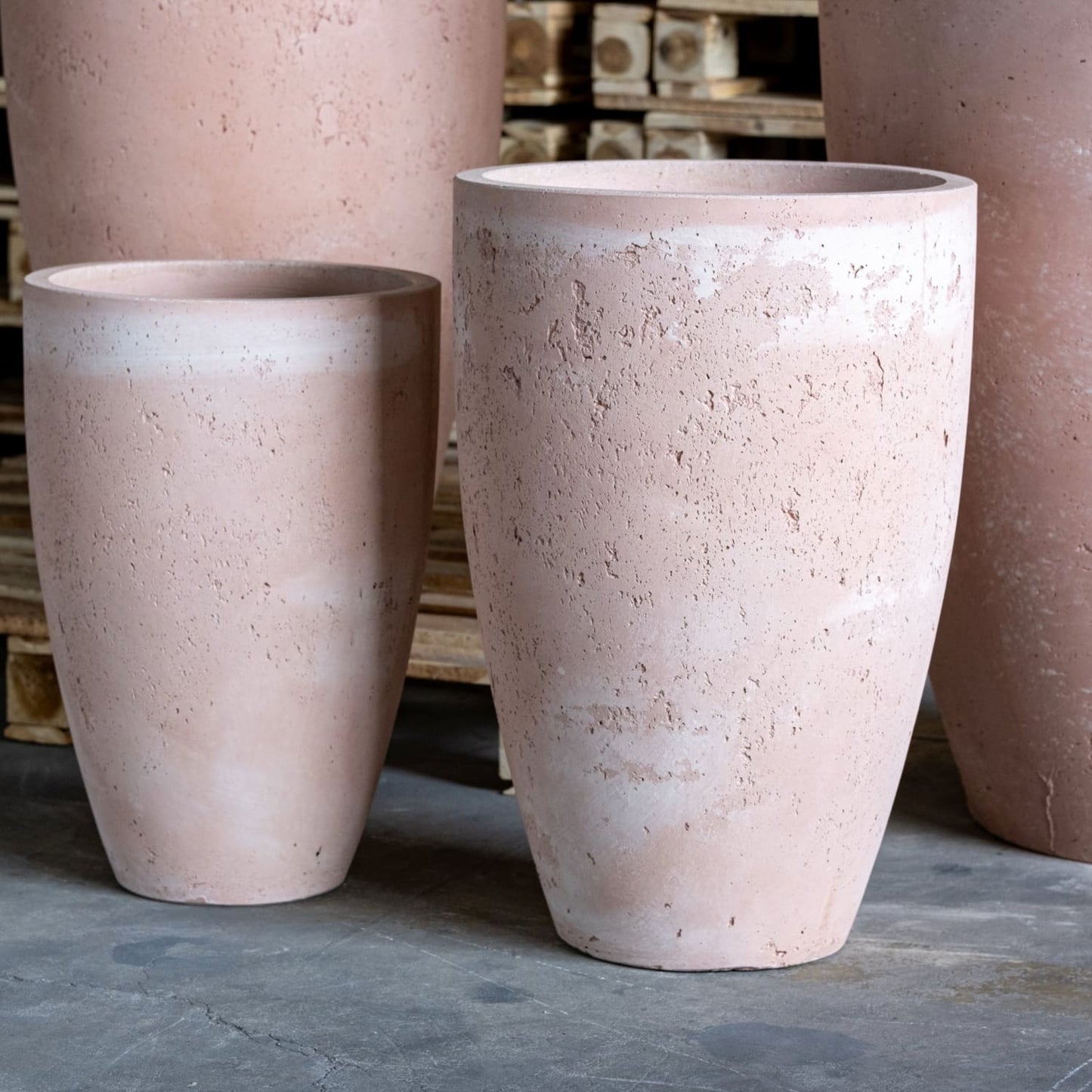 Vessara | Blushstone – 62cm Extra Large Tall Concrete Planter – 32L Decorative Vase Pot
